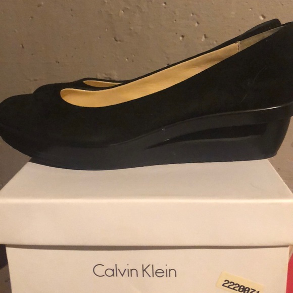 Calvin Klein wedge - Picture 2 of 4